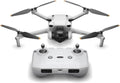 DJI Mini 3 Fly More Combo (DJI RC) – Lichtgewicht en opvouwbare minicameradrone met 4K HDR-video, 38 minuten vliegtijd, echt verticaal fotograferen en intelligente functies(DJI Mini 3)